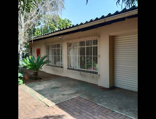 3 BEDROOM HOUSE FOR SALE IN GLEN MARAIS